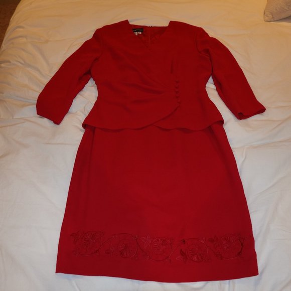 Women's Size 12 Candy Apple Red Long Sleeve Semi-Formal Dress - Like New - Picture 4 of 6